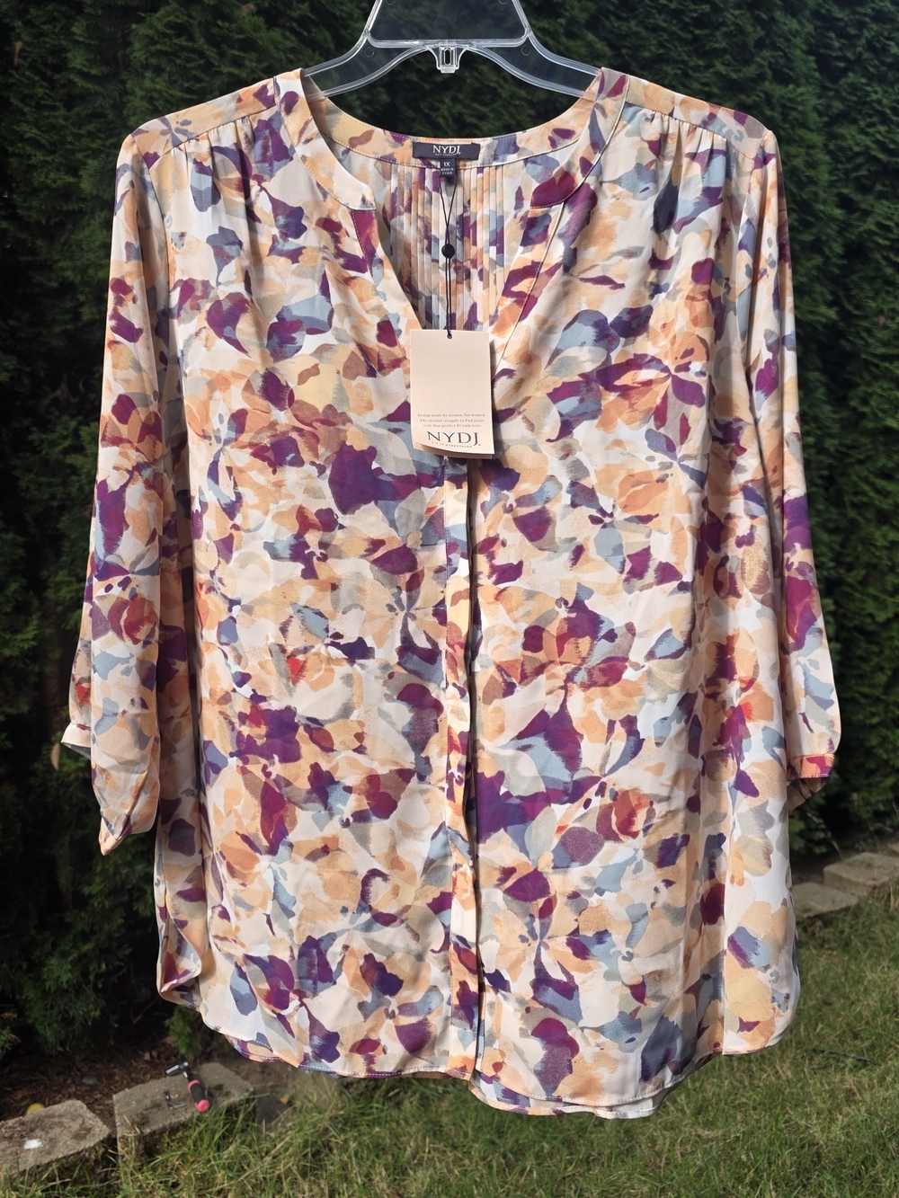 NYDJ Pintuck Blouse Floral Blouse in Multicolor Size 1X NWT